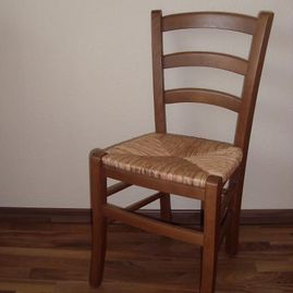 Beispiele für Tische und Stühle zum Leihen in Gnarrenburg